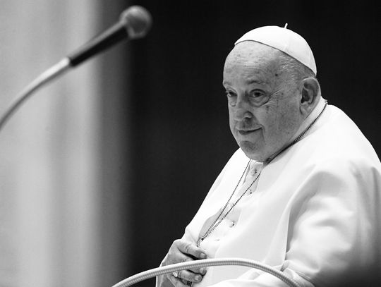 Papież Franciszek nie żyje. Kiedy odbędzie się pogrzeb oraz konklawe?