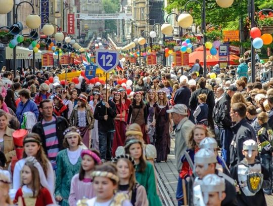 Parada historyczna na start!