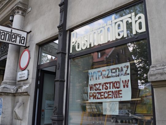 Pasmanteria przy ul. 3 Maja zostanie zamknięta. Trwa wyprzedaż ostatnich produktów [ZDJĘCIA]