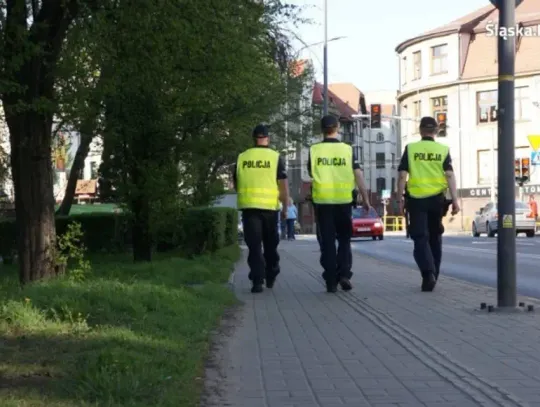 Patrol policji w Chorzowie – zdjęcie archiwalne, ilustracyjne