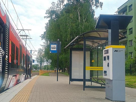 Pierwsze solarne automaty włączone do systemu Transport GZM