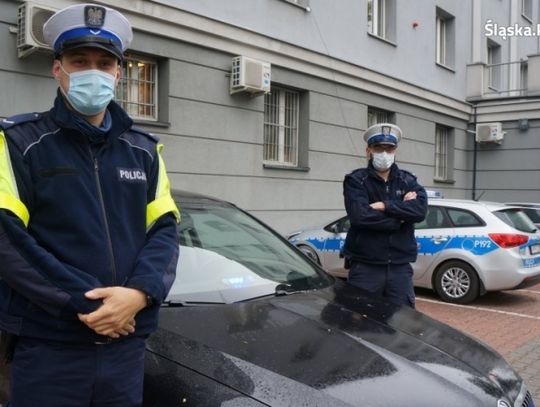 Pilotowali rodzącą kobietę do szpitala