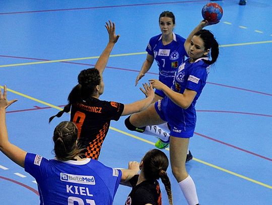 Piotrcovia bez szans w starciu z Niebieskimi!