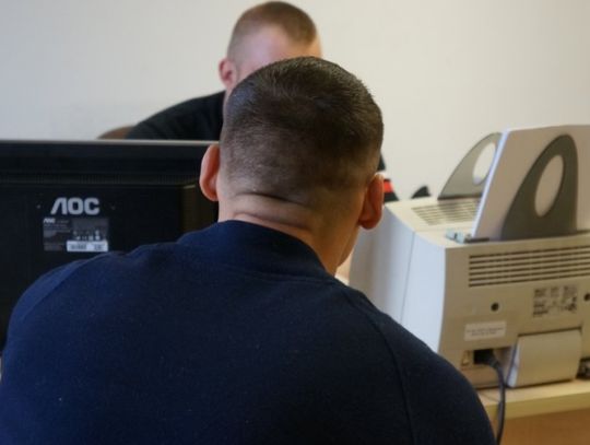 Pobił i okradł kobietę, zatrzymała go policja