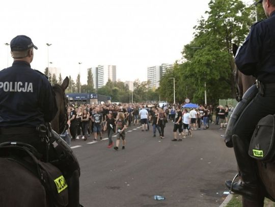 Policjanci dbali o bezpieczeństwo w trakcie koncertu