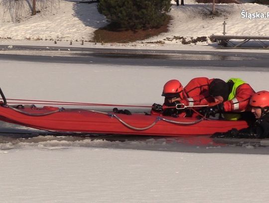 Policjanci przypominają: zabawa na lodzie może być śmiertelnie niebezpieczna