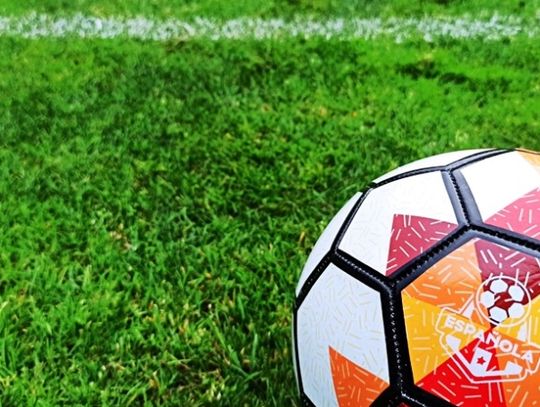 Polskie i zagraniczne szkółki piłkarskie zagrają w Kotle Czarownic