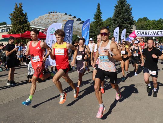 Ponad 500 biegaczy wsparło szczytny cel! Czerwiński królem Ulicznej Mili i Parkowej Piątki