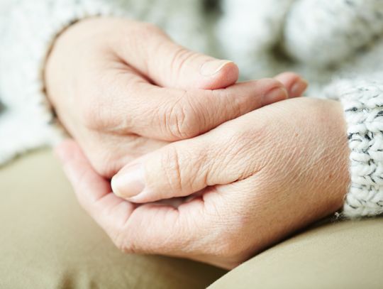 Poprosiła o zrobienie zakupów i została bez pieniędzy. Seniorce pomogli chorzowscy mundurowi