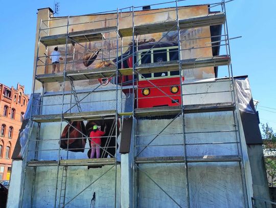 Powstają nowe murale hutnicze w Chorzowie! Miasto wzbogaci się o cztery takie dzieła