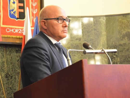 Prezydent Chorzowa sam obniżył sobie pensję