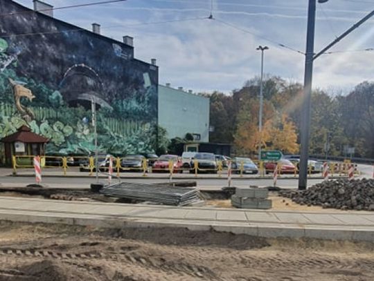 Przebudowa ulicy Powstańców wkracza w kolejny etap