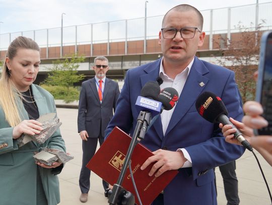 Przejście pod estakadą jest już czynne. “Nie ma zagrożenia”