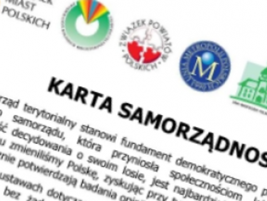 Radni poparli Kartę Samorządności