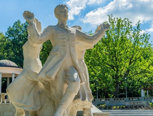 Renowacja Kręgów Tanecznych w Parku Śląskim dobiegła końca. Miejsce to odzyskało swój dawny blask [ZDJĘCIA]