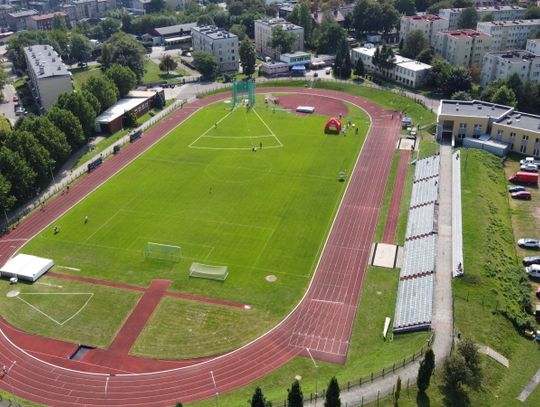 Rezerwy "Niebieskich" w czołówce, dwie drużyny pod nazwą "Wyzwolenie" - chorzowskie drużyny w niższych ligach.