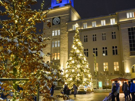 Rozpoczął się Chorzowski Jarmark Bożonarodzeniowy. Znamy jego program!