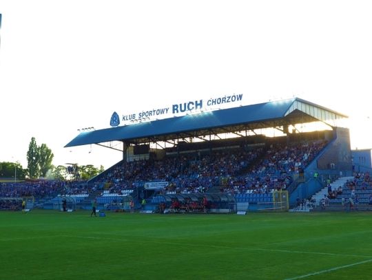 Ruch wiceliderem! Niebiescy wygrywają z Chojniczanką Chojnice!