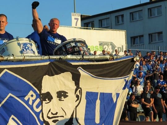 Ruszyła sprzedaż biletów na domowy mecz z GKS-em Bełchatów. Spotkanie z rezerwami Lecha przy pustych trybunach