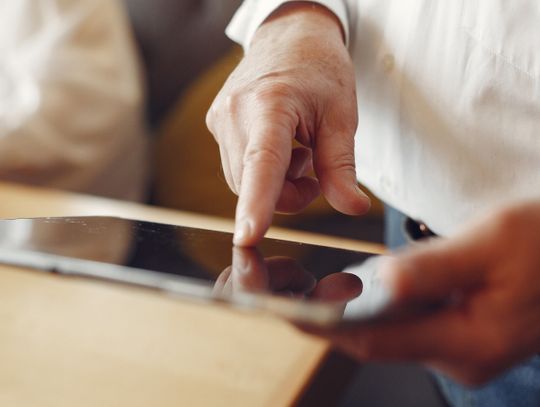 Seniorzy wracają do sieci