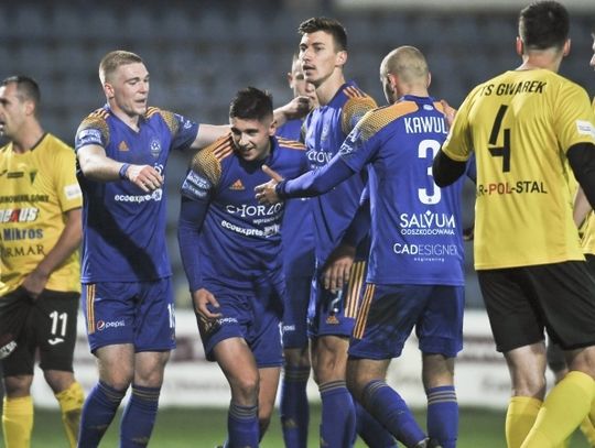 Seria trwa! Gromimy Gwarka!