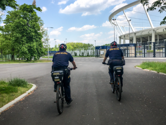 Strażnicy miejscy wsiedli na rowery