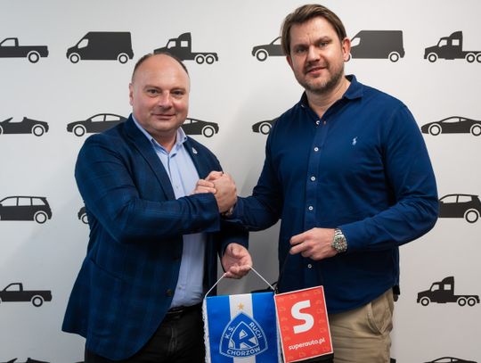 Superauto.pl kontynuuje współpracę z Ruchem Chorzów