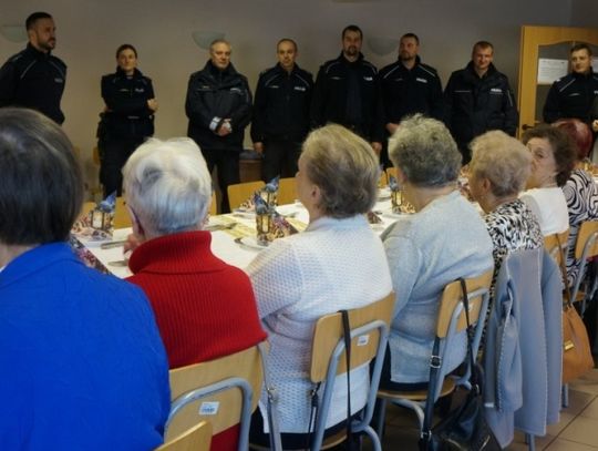 Świąteczne spotkanie z seniorami