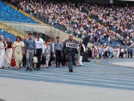 „Szczęście bez końca” – zakończył się kongres Świadków Jehowy w Chorzowie. Tysiące osób na Superauto.pl Stadionie Śląskim