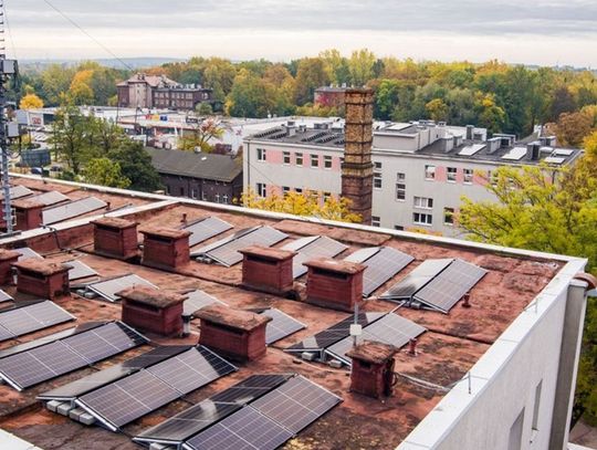 Szpital w Świętochłowicach inwestuje w zieloną energię – nowa fotowoltaika i pompy ciepła