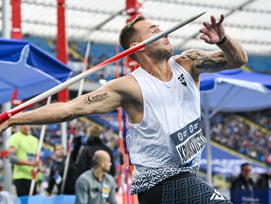 Tak daleko nie rzucał cztery lata! Światowe legendy rzutu oszczepem na drodze Marcina Krukowskiego w Kotle Czarownic