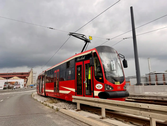 Tramwaje wrócą na estakadę! Testowe przejazdy zakończone pomyślnie