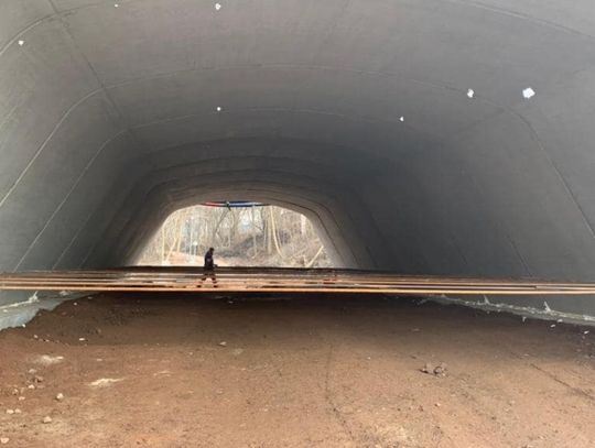 Trwa montaż elementów mostu w ciągu ul. 3 Maja