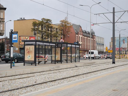 Trwają odbiory prac związanych z przebudową ulicy Katowickiej. Termin prac minął jednak w kwietniu...