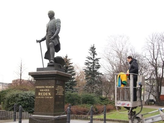 Ubierz hrabiego na wiosnę!