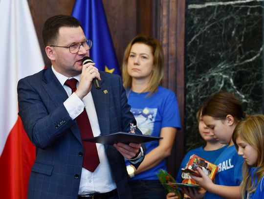 Uchwalono podwyżkę dla prezydenta Chorzowa. “To jest jakaś hipokryzja”