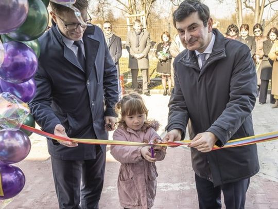 Uroczyste otwarcie nowego przedszkola w Lipinach w asyście Wojewody Śląskiego