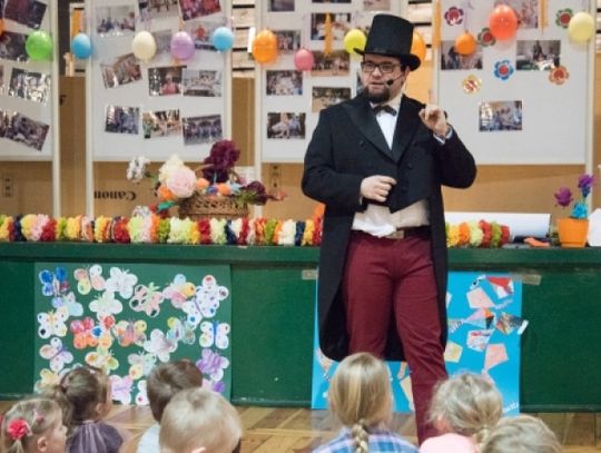 Urodzinowy bal Hansa Christiana Andersena w Klubie Malucha