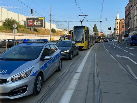 W Chorzowie Batorym wykoleił się tramwaj. Jest jedna osoba poszkodowana