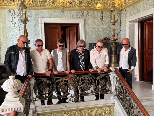 Wielki comeback Universe – legenda muzyczna powraca na listy przebojów