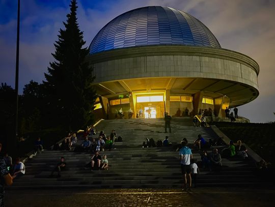 Wkrótce deszcz meteorów. Planetarium Śląskie zaprasza na wspólne obserwacje!