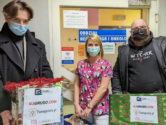 Wspólnie przygotowali świąteczne paczki i obdarowali dzieci z oddziału onkologicznego w Chorzowie