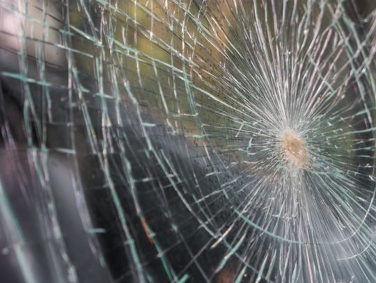 Wyjeżdżasz na urlop? Uchroń mieszkanie przed włamaniem!