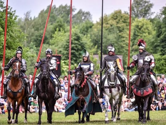 Z orężem przez wieki