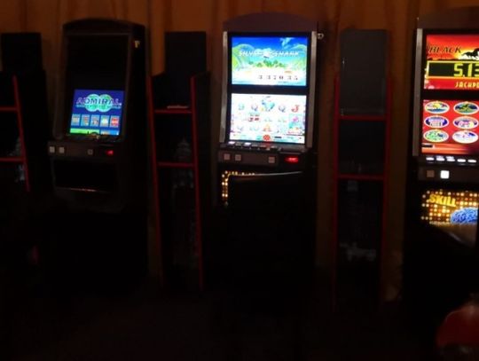 Zamiast biura - nielegalny salon gier