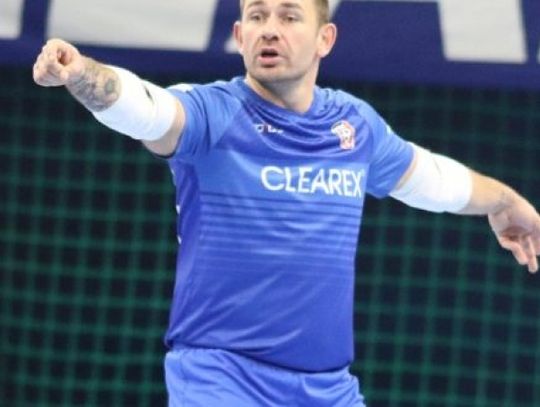 Zmiany w Clearexie. Krzyśka grającym trenerem