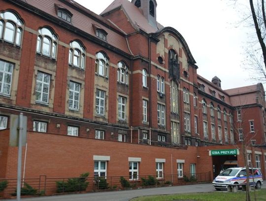 ZSM przenosi oddziały internistyczne