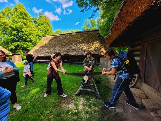 Żywa lekcja historii w chorzowskim skansenie. Przenieś się w czasie podczas Dnia Rzemiosła i Rękodzieła!