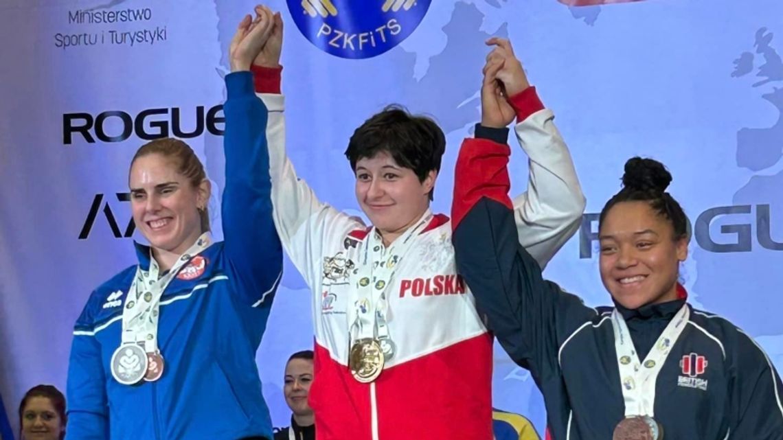 Agata Sitko znów na podium. Trójboistka pokonała rywalki w Skierniewicach