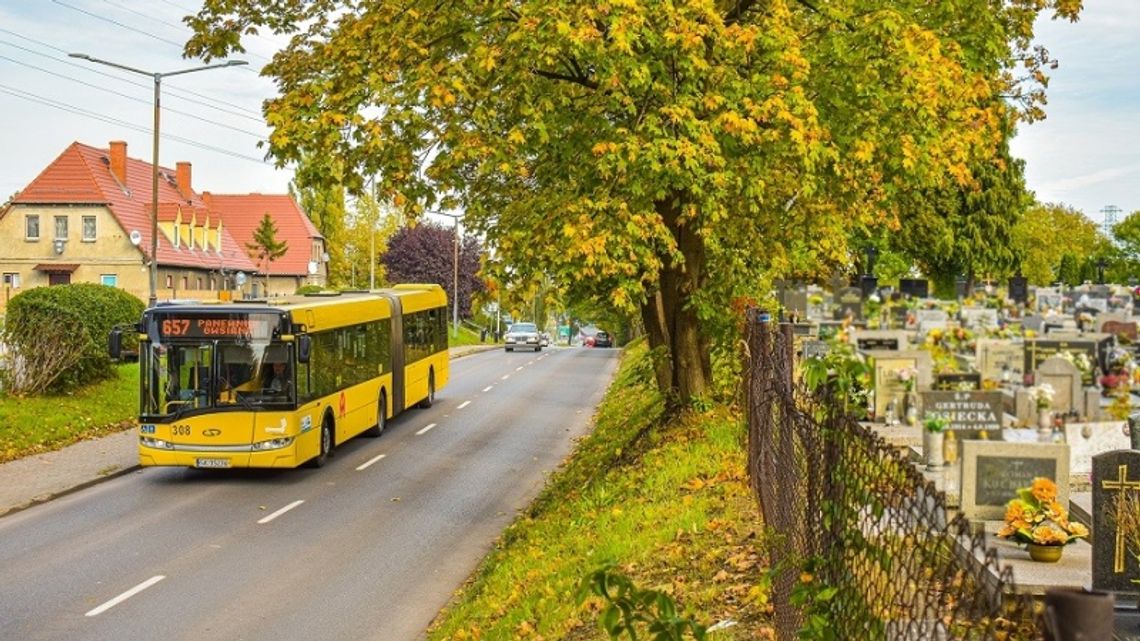 Bezpłatne przejazdy i specjalne linie na Wszystkich Świętych 